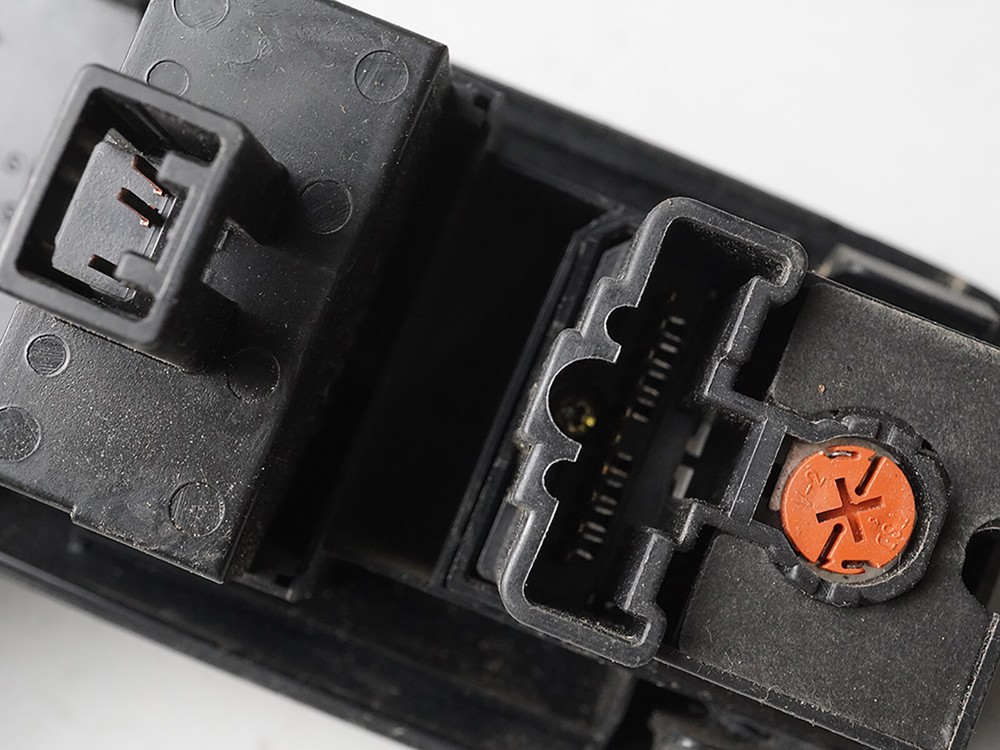 2002 - 2003 Lexus Es300 Mirror Dimmer BuTTon Control Switch 5544633120