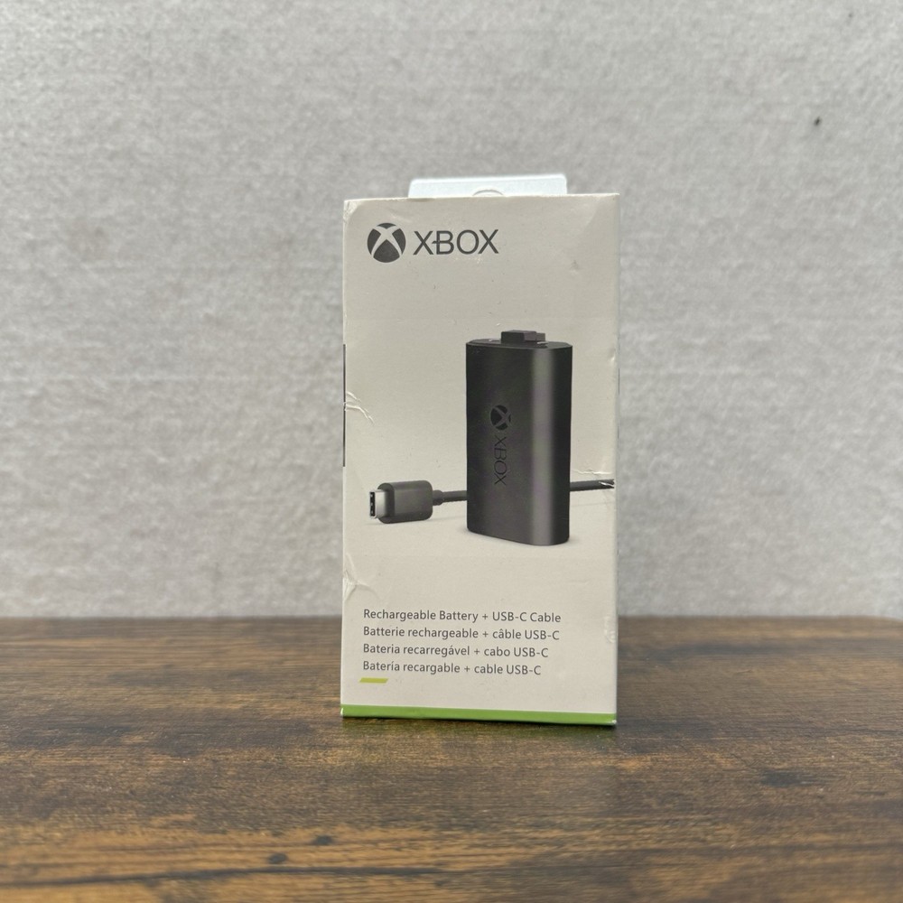Microsoft Xbox Controller Rechargeable Battery + USB-C Cable Set