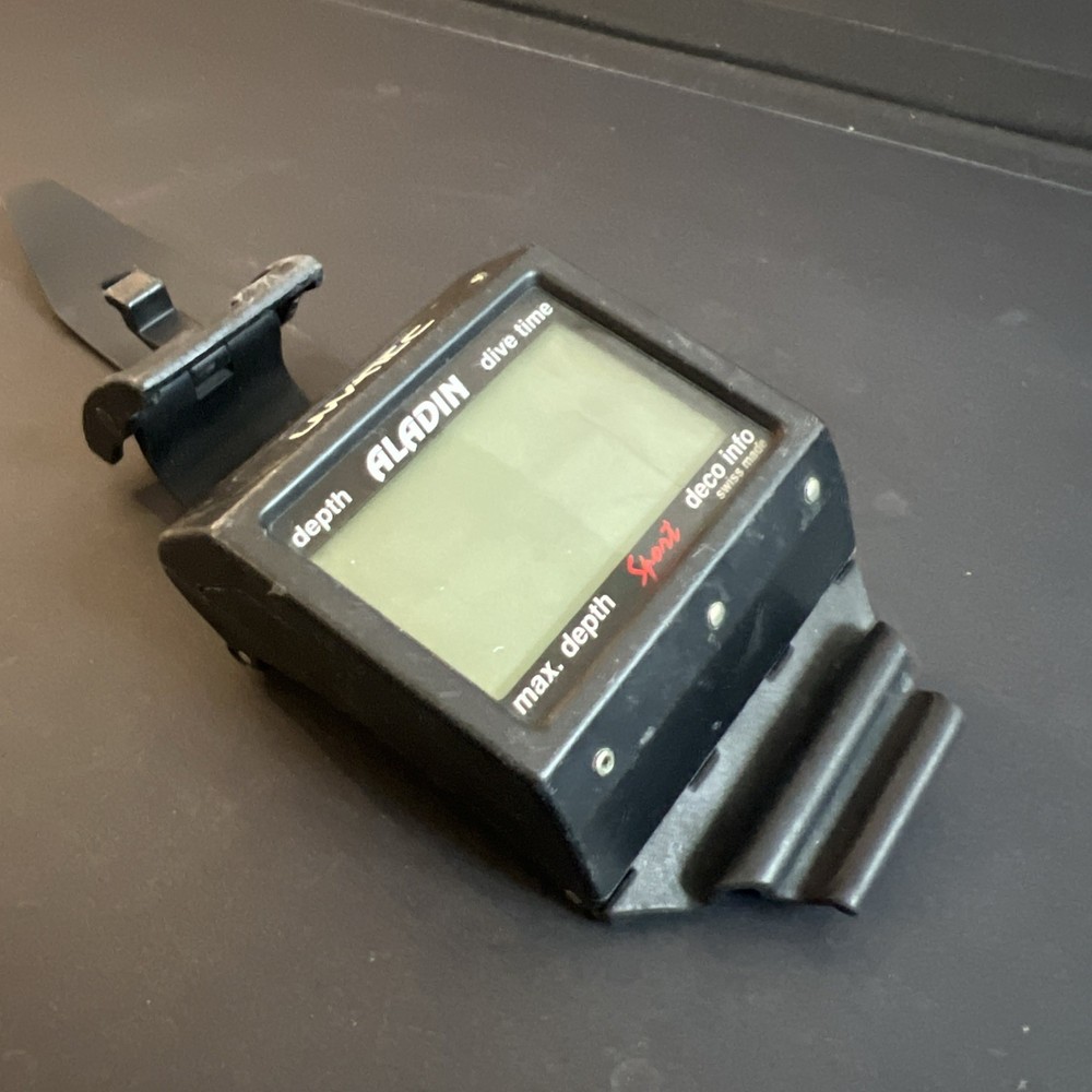 Dive Computer Uwatec Aladdin Sport BATTERY NEED REPLACEMENT