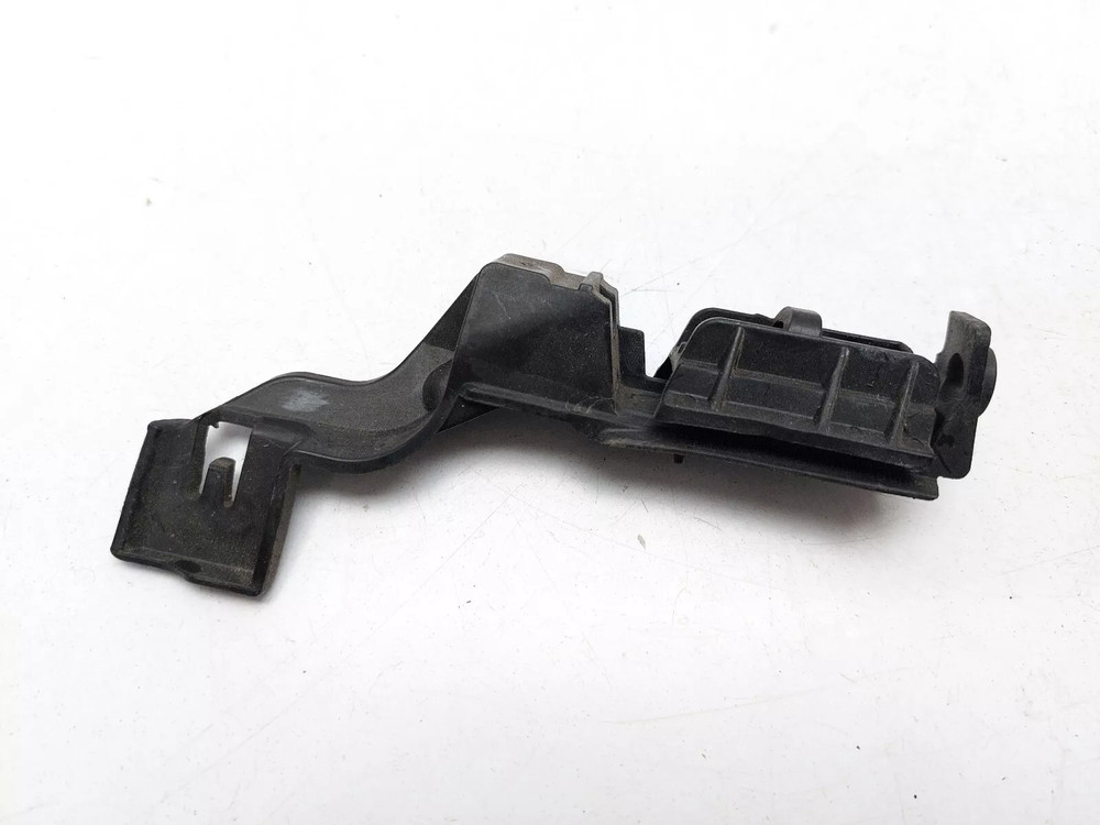 AUDI A4 B8.5 2014 REAR BUMPER MOUNT BRACKET SUPPORT RIGHT DRIVER SIDE OFFSIDE