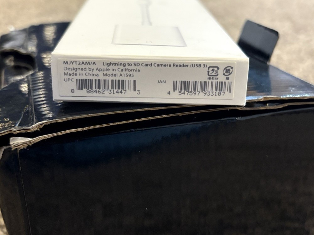 Apple Lightning To SD Card Camera Reader Items In Good Condition,Box Has Damage
