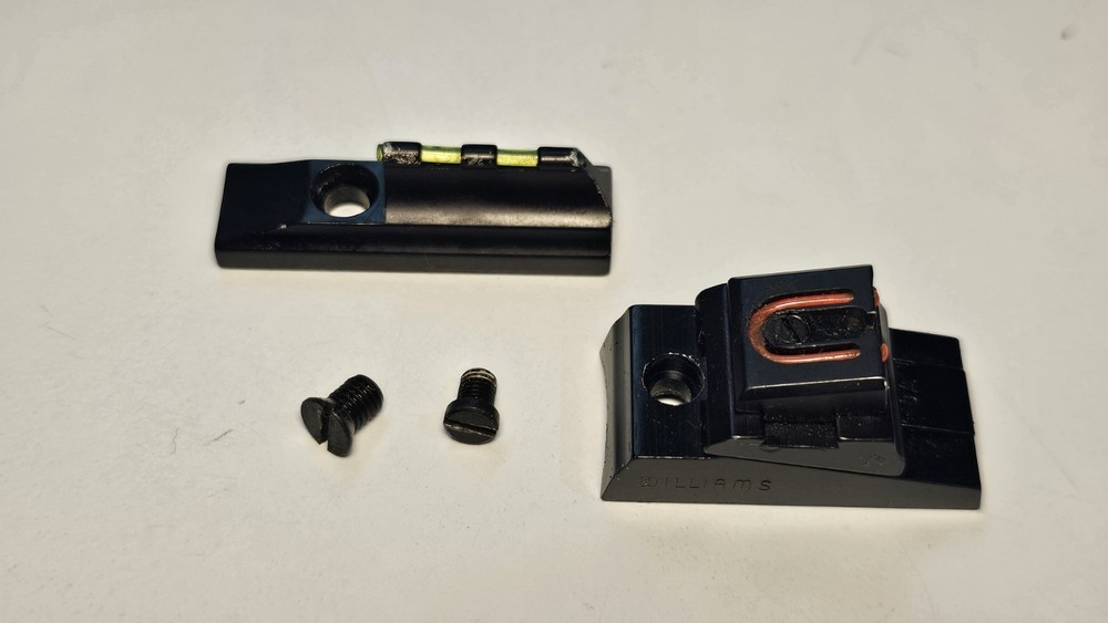Thompson Center Arms Omega Z5 Muzzleloader Sight Set With Screw (M)