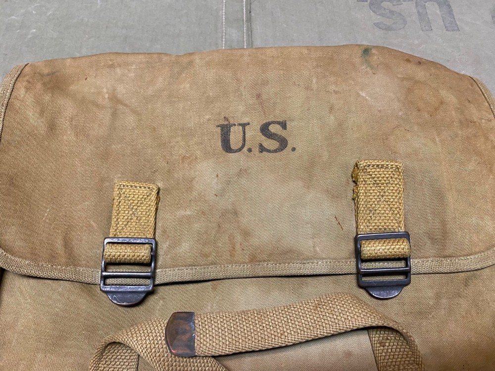 ORIGINAL WWII US AIRBORNE PARATROOPER M1936 MUSETTE JUMP BAG- 1940 POWERS CO
