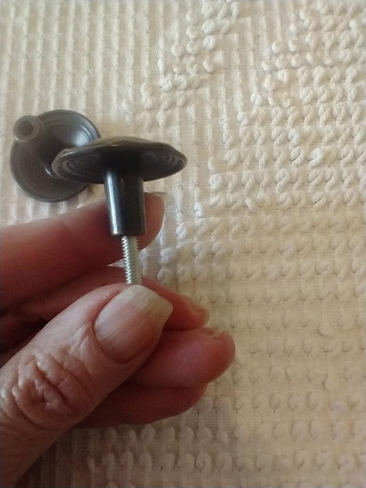 2 VINTAGE BRASS DRAWER PULLS~KNOBS~OXIDIZED~1.25"DIAMETER~ORNATE~70'S~3/4"DEEP