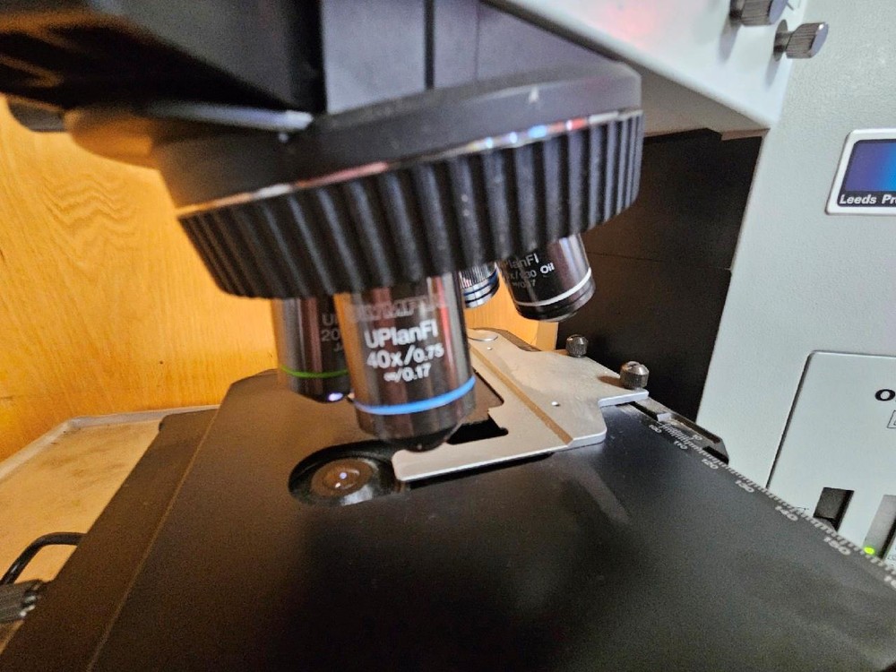 OLYMPUS BX60F5 BX60 TRINOCULAR FLUORESCENCE MICROSCOPE W/ 5 UPLANFL OBJECTIVES