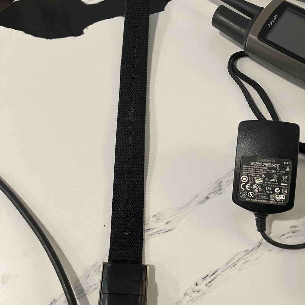 Garmin Astro 220 Dog Tracking GPS INCLUDES 2 DC 30 collars