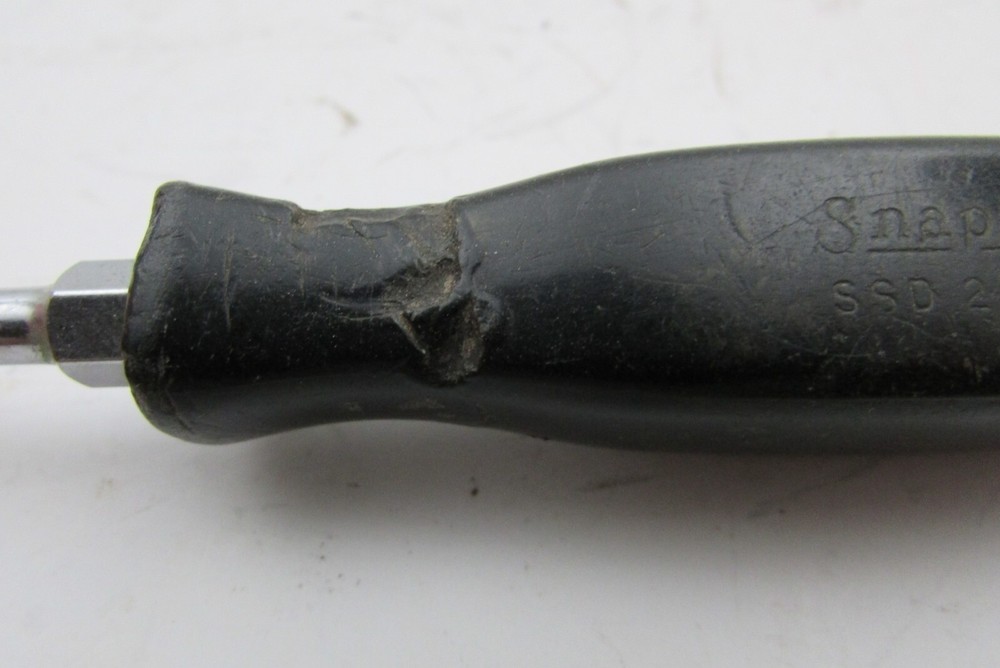 VINTAGE SNAP ON TOOLS FLAT BLADE SCREWDRIVER - BLACK SQUARE HANDLE - SSD2