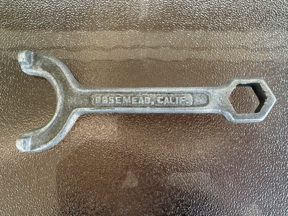 Vintage Ross Sprinkler Co. Tool