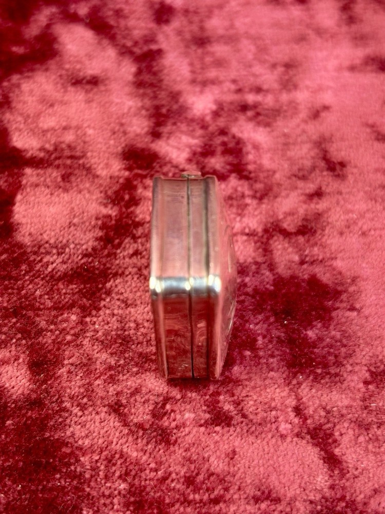 A Very Attractive Solid Silver Hallmarked Pill Box. Mark Houghton