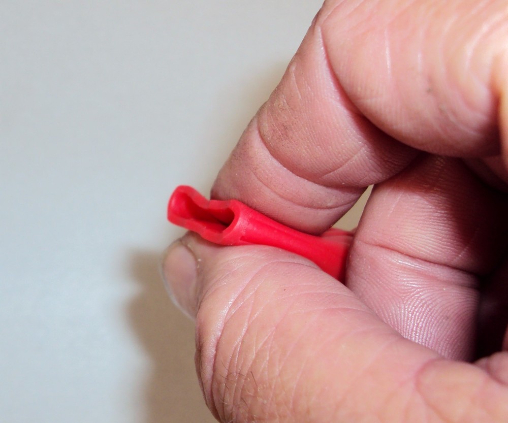 TiPS Flexible Golf Tees, Soft Tees, Three Assorted Sizes, 3 Tees Per Pack