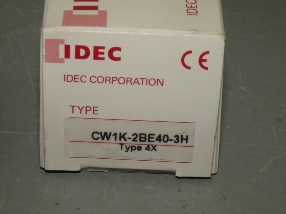 IDEC CW1K-2BE40-3H Key Selector Switch 22mm 2 Position