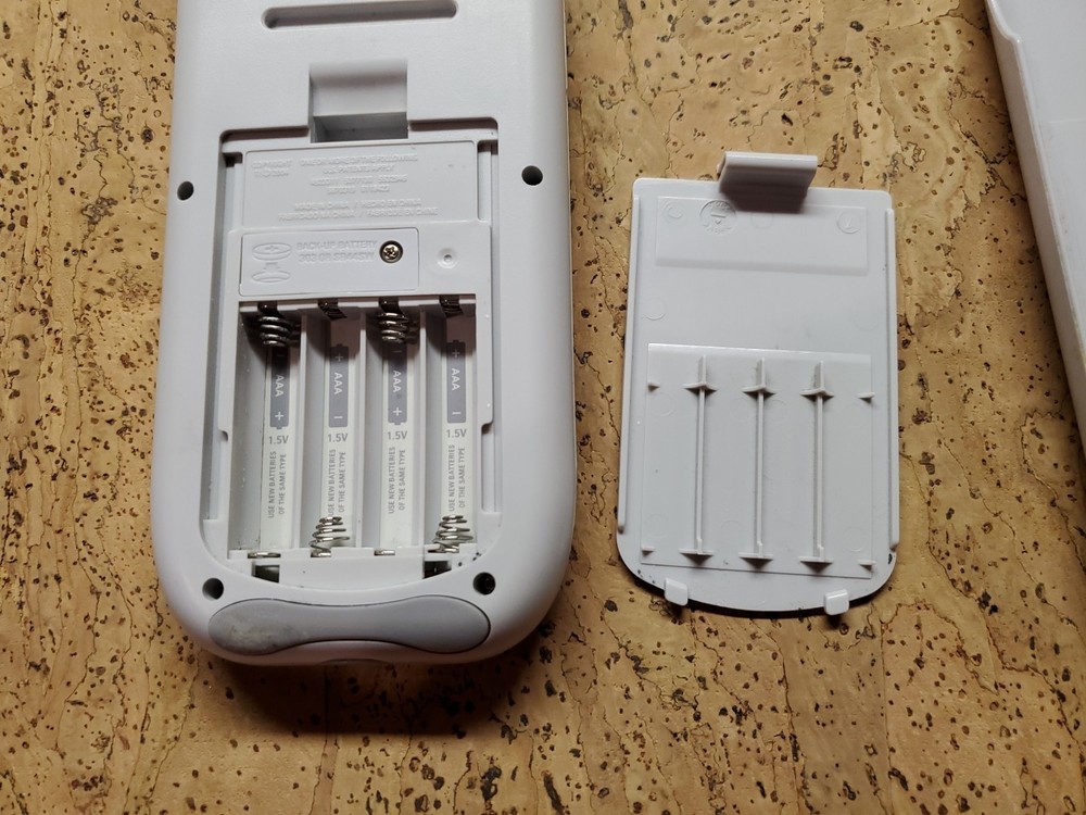 Texas Instruments TI-84 Plus Silver Edition Graphing Calculator - Tested READ