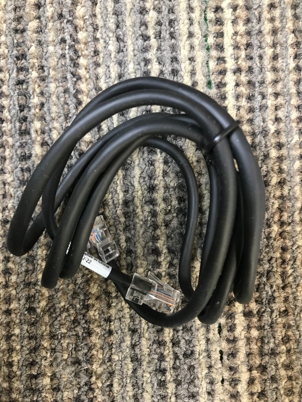 Poly Edge E220 2.5-in Color Display 16-Line Desktop VoIP Phone