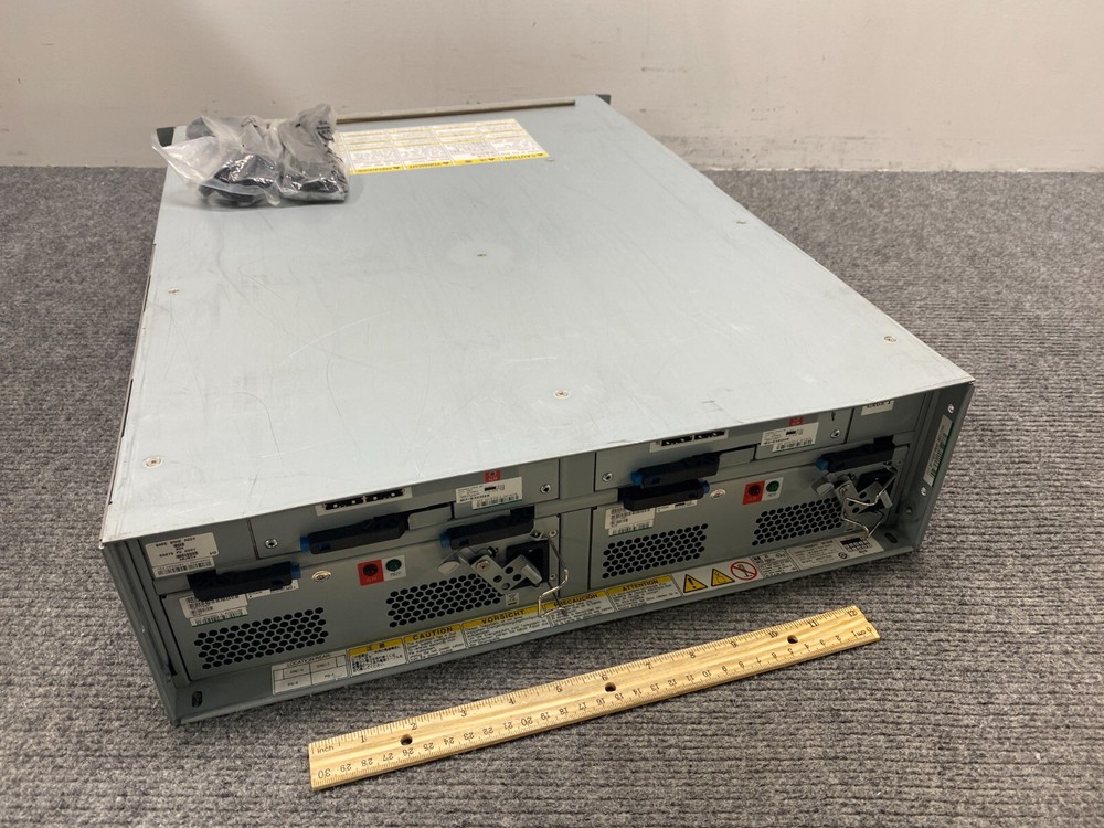 Hitachi DF-F800-RKAK Storage Array Chassis w/ Y1KA Control Module (x2) & Cords