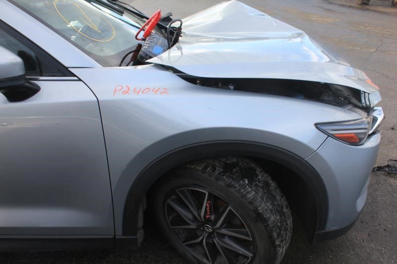 CX-5 2018 Camera/Projector 590621