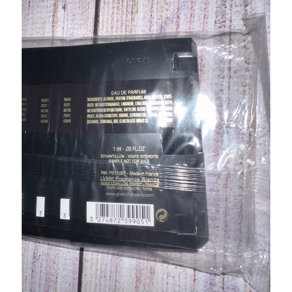 10x Givenchy Gentleman Eau de Parfum EDP Boisee 1ml - .03 fl oz Samples