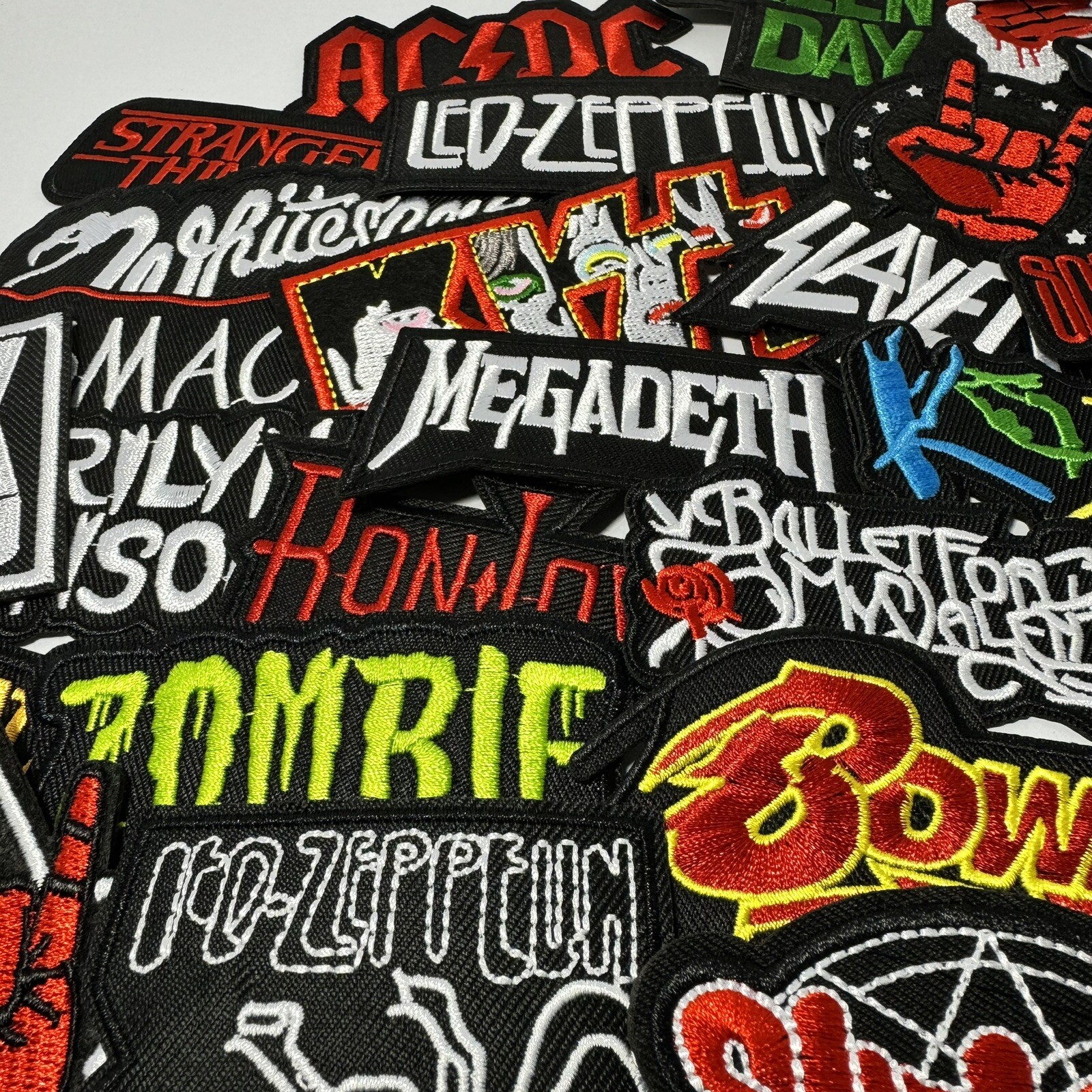 Lot of 20 Heavy Metal Punk Music Rock Band Patches Wholesale Iron-on Appliques