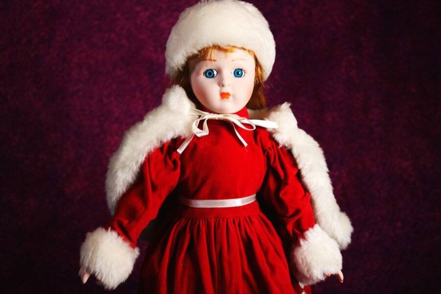 Haunted Doll: Elfriede, Demon Capturing Witch! Harness & Control Demonic Power!