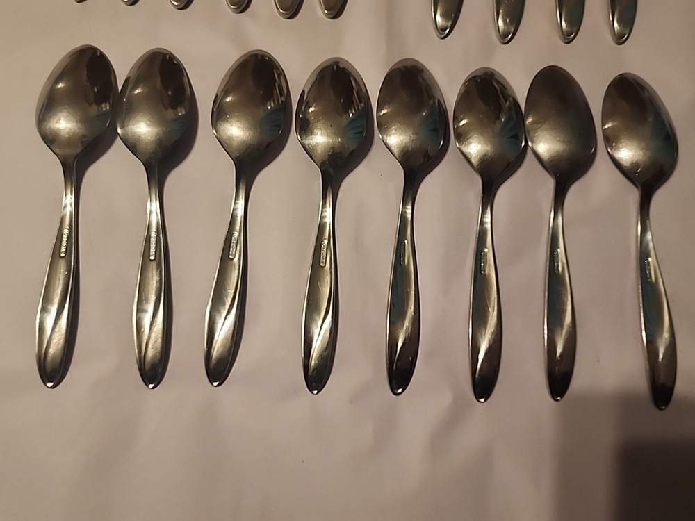 23pc Simmer by Oneida Stainless Flatware- Spoon, Fork, Knife