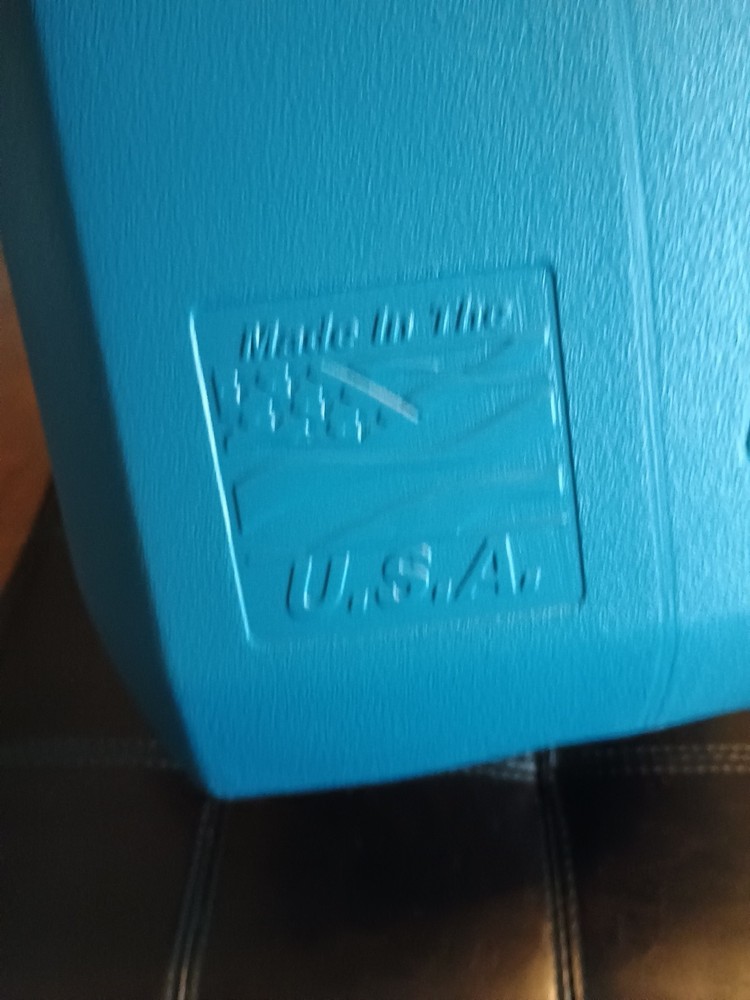 Coleman 16 qt cooler