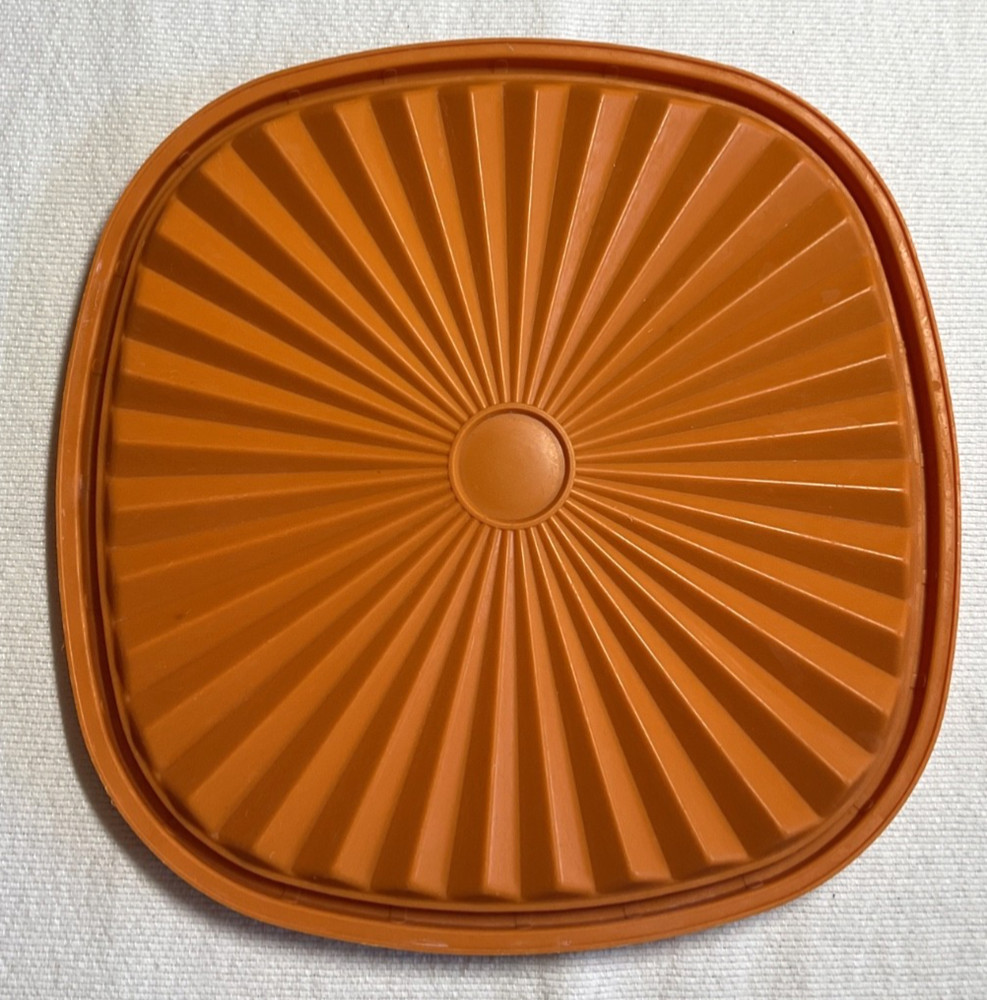 Vintage TUPPERWARE Orange Servalier Replacement Lid #839-3 EUC