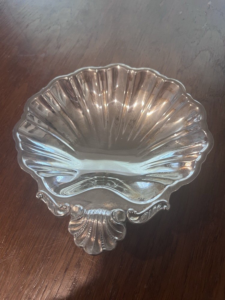Silverplate Sea Scallop Clam Shell Footed Candy Nut, Keys Trinket Dish