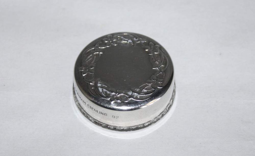Gorham 92 Sterling Silver Pill Box with Floral Design / Plastic Cap