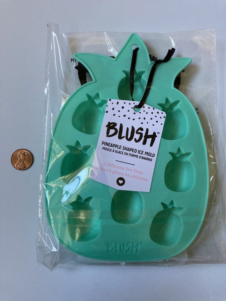 Blush Pineapple Shaped Ice Tray