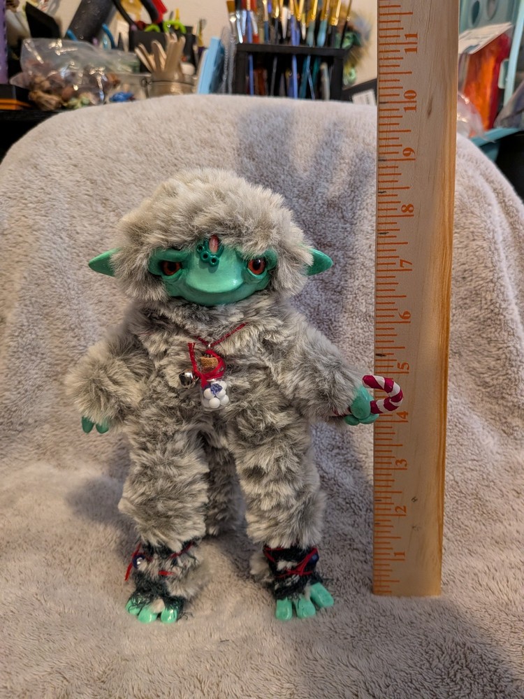 Winter Christmas Creature Posable Figure