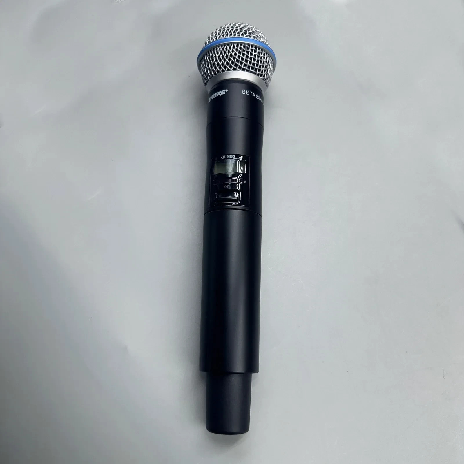 QLXD4/BETA58A Handheld Wireless Vocal System Microphones Express w/ BETA58 NEW