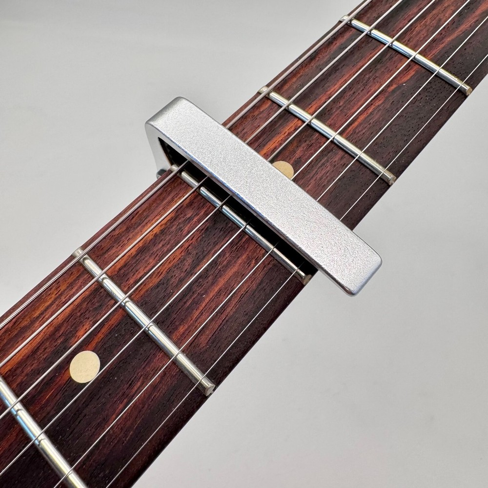 SoThere KwikCapo Trigger-Style Capo Silver (KKS)