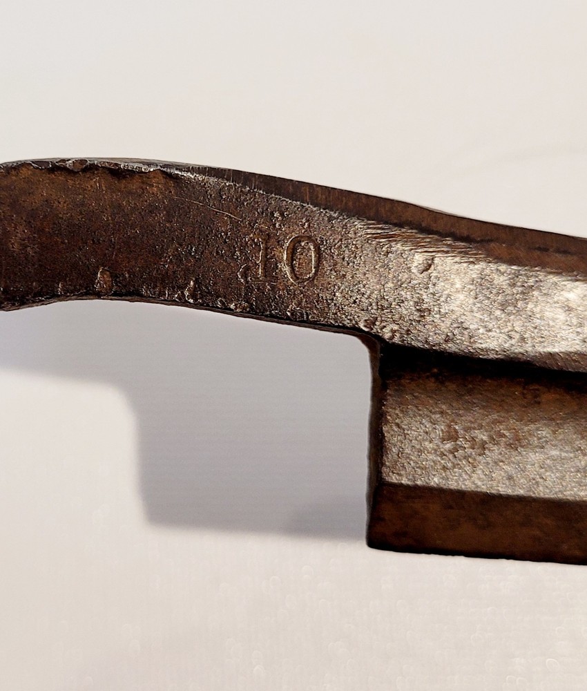 ANTIQUE CHIPAWAY DRAWSHAVE--10" CUTTING EDGE--15.5" HANDLE WIDTH