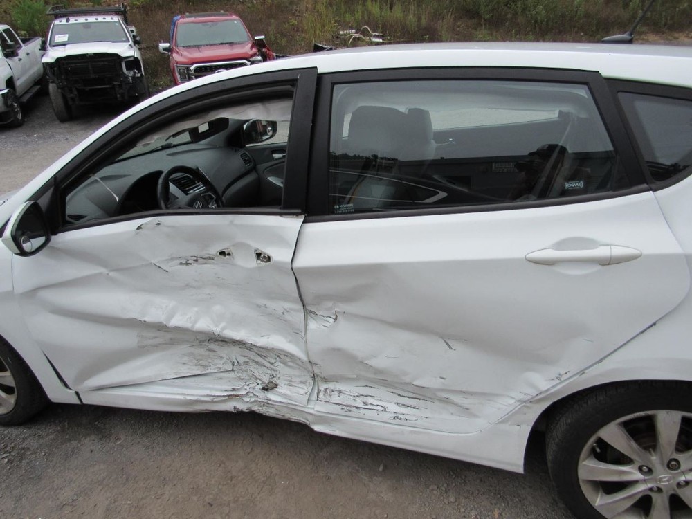 ACCENT 2012 Glove Box 1071884