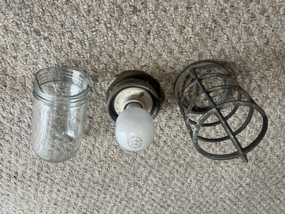 Killark Explosion Proof Light Fixture Max Lamp Size 150 Watts Max