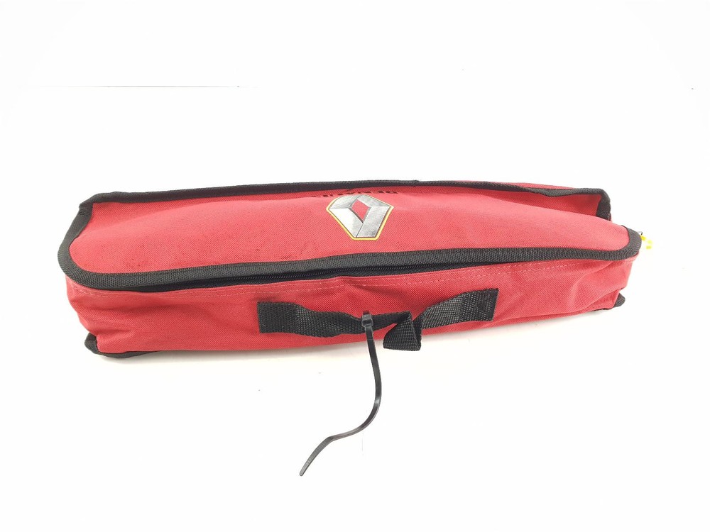 RENAULT CAPTUR ACCIDENT WARNING TRIANGLE KIT MK1 2013 - 2019