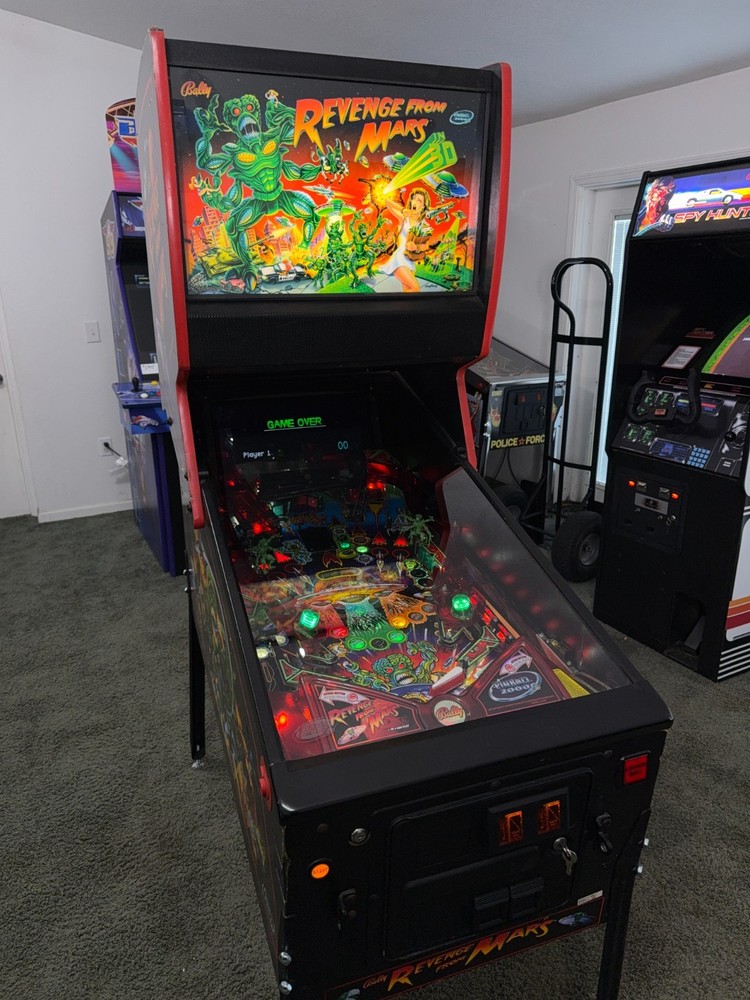 Revenge From Mars Pinball Machine