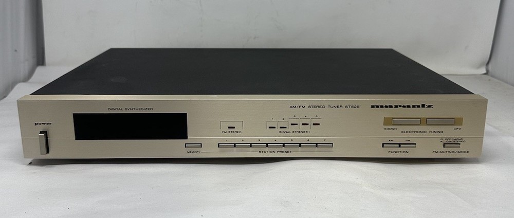 Marantz Model ST525  Stereo Tuner