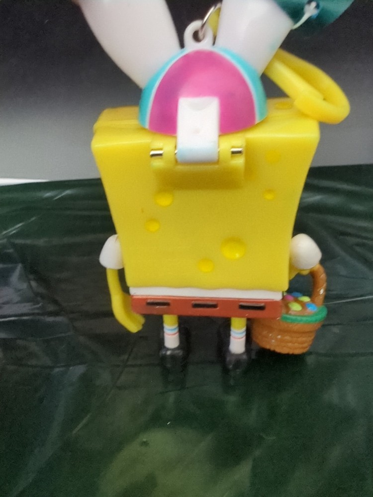 2004 SpongeBob SquarePants Easter Candy Buddy Nickelodeon Candy Keychain Sealed