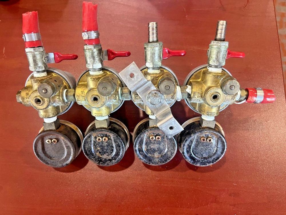 Four Product Secondary CO2 Regulator