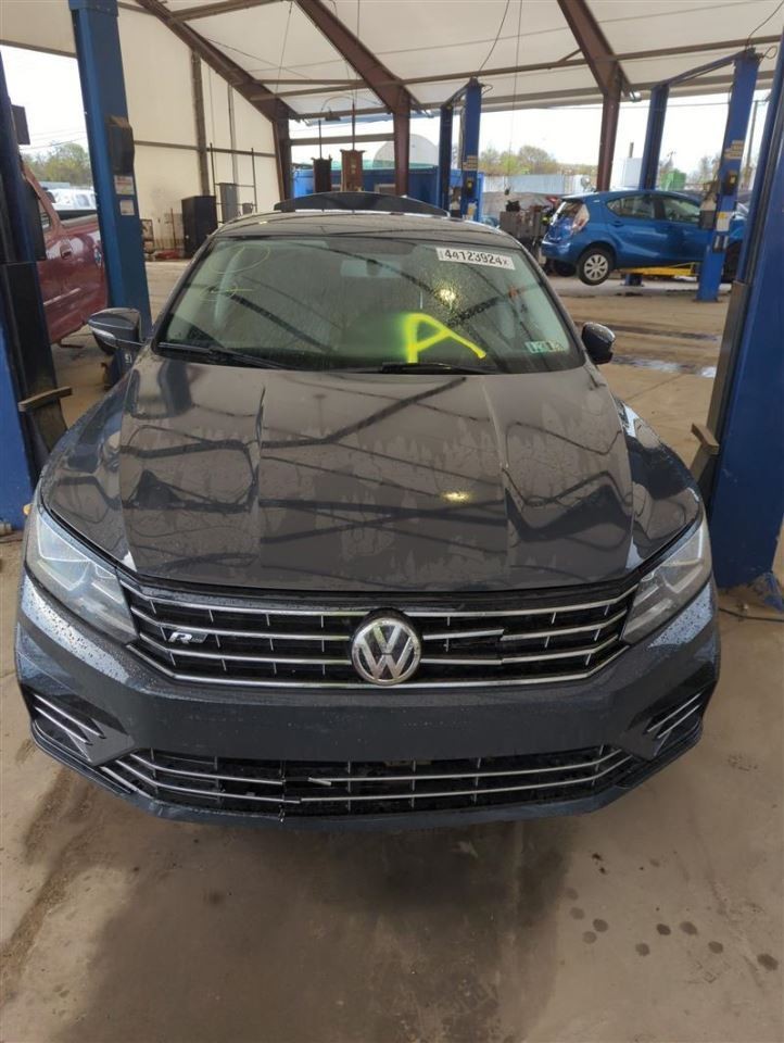 Camera/Projector Camera Decklid Mounted Fits 12-19 PASSAT 44558
