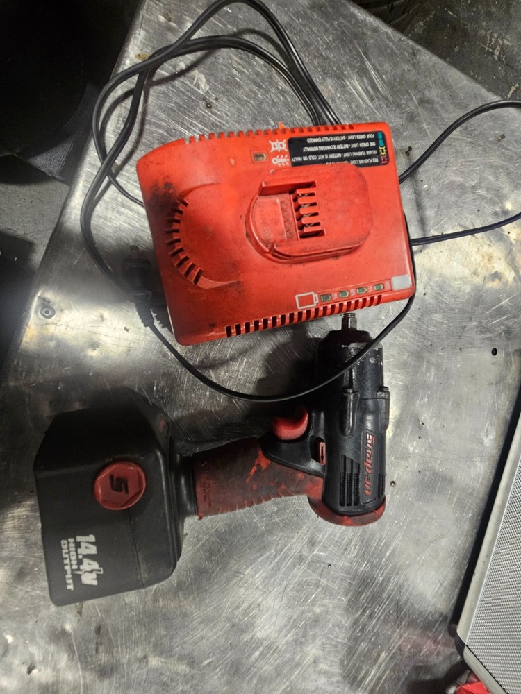 Snap On 3/8 14.4 volt Drive impact