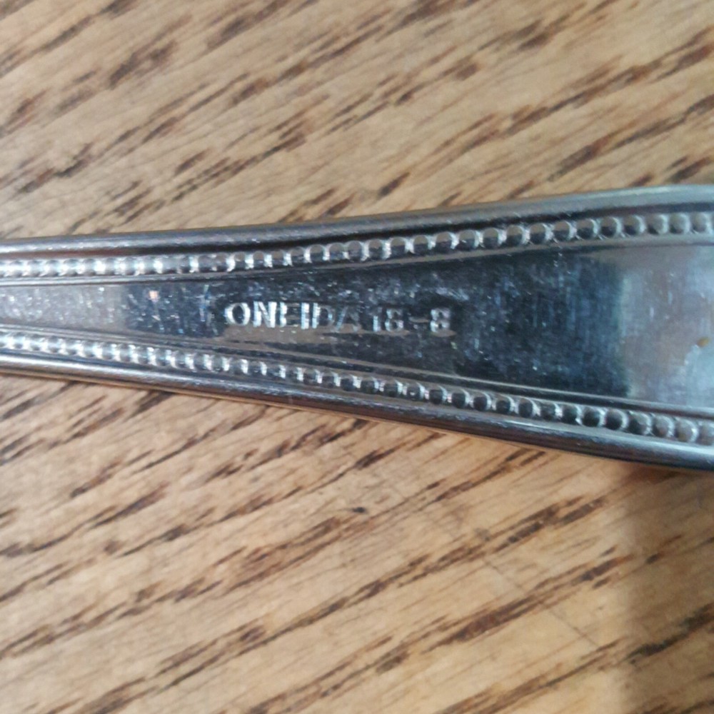 Oneida 18-8 PATRICIAN? Beaded Flatware 9 pc.