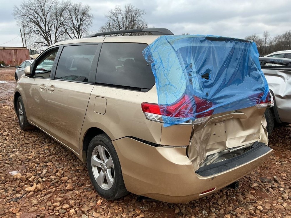 Fuse Box Engine Fits 11-16 SIENNA 4951406
