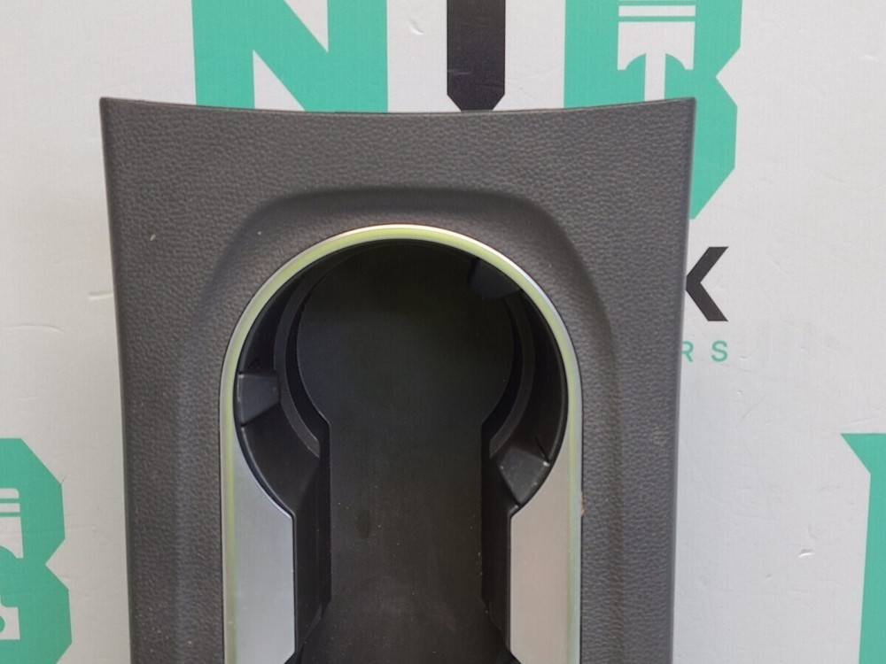 Renault Captur 2 Centre Cup Holders Front