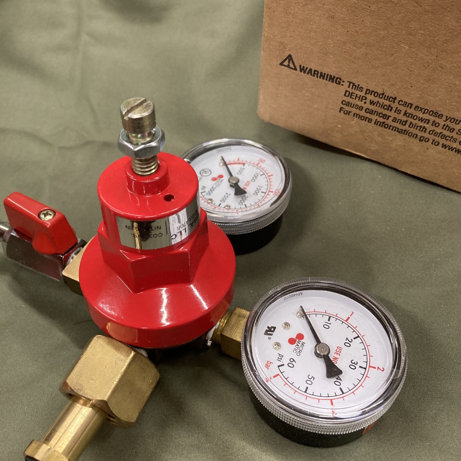 Micro Matic 842 CO2 Gas Regulator Primary Low Pressure 0-60 2 Gauge