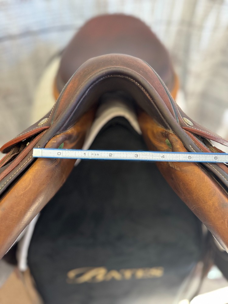 2014 Devoucoux Chiberta – 18” Monoflap Jumping Saddle