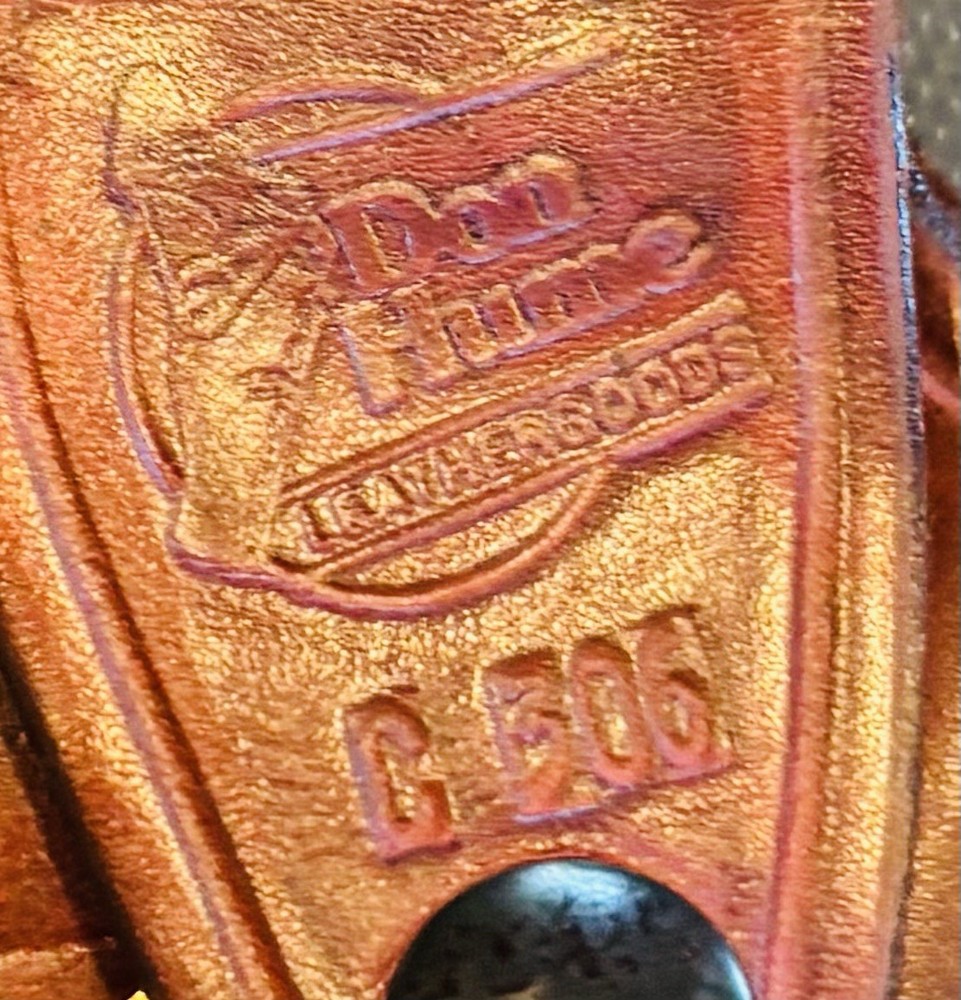 Don Hume Brown Leather C306 Cuff Case