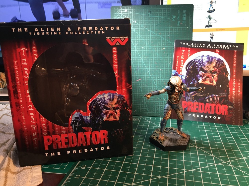 Eaglemoss Aliens #5 "The Predator" in box with leaflet, in US