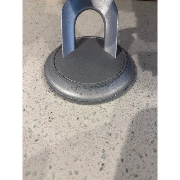 Blue Yeti USB Microphone Silver Streaming Recording PC Mac Stand