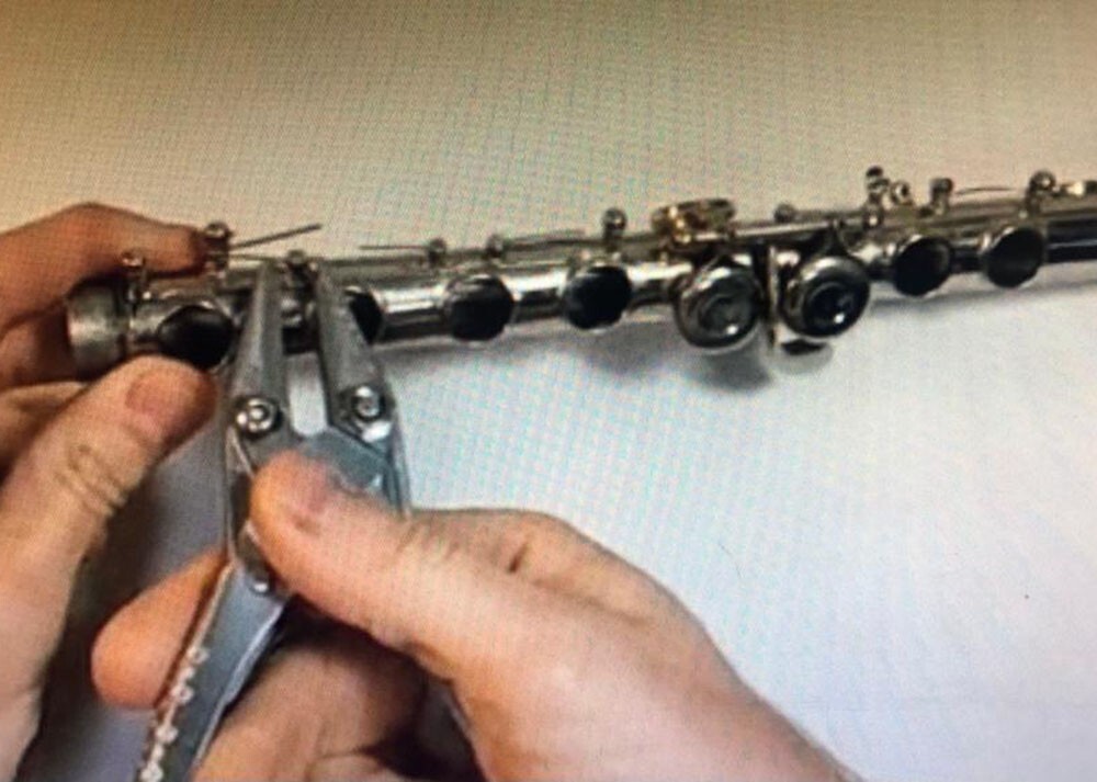 PARALLEL ACTION SPRING INSERTING PLIERS FEATURE FOR WOODWIND MUSIC INSTRUMENTS